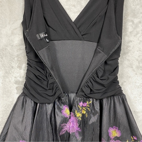 Ruched Embroidered Whimsigoth Dark Fairy Romantic Fit & Flare Party Dress Sz 4P - Picture 7 of 10